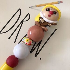 Disney Doorables: Snow White & The Seven Dwarfs: Sneezy handmade beaded pen